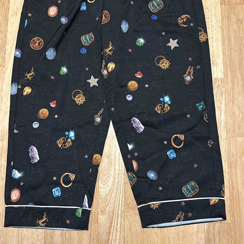 Fabletics Lucky Charm EcoSatin Crop Pant NWT